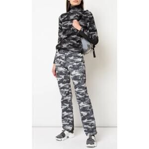 Aztech Mountain Matterhorn grey camo long sleeved 100% wool turtleneck Med Ski